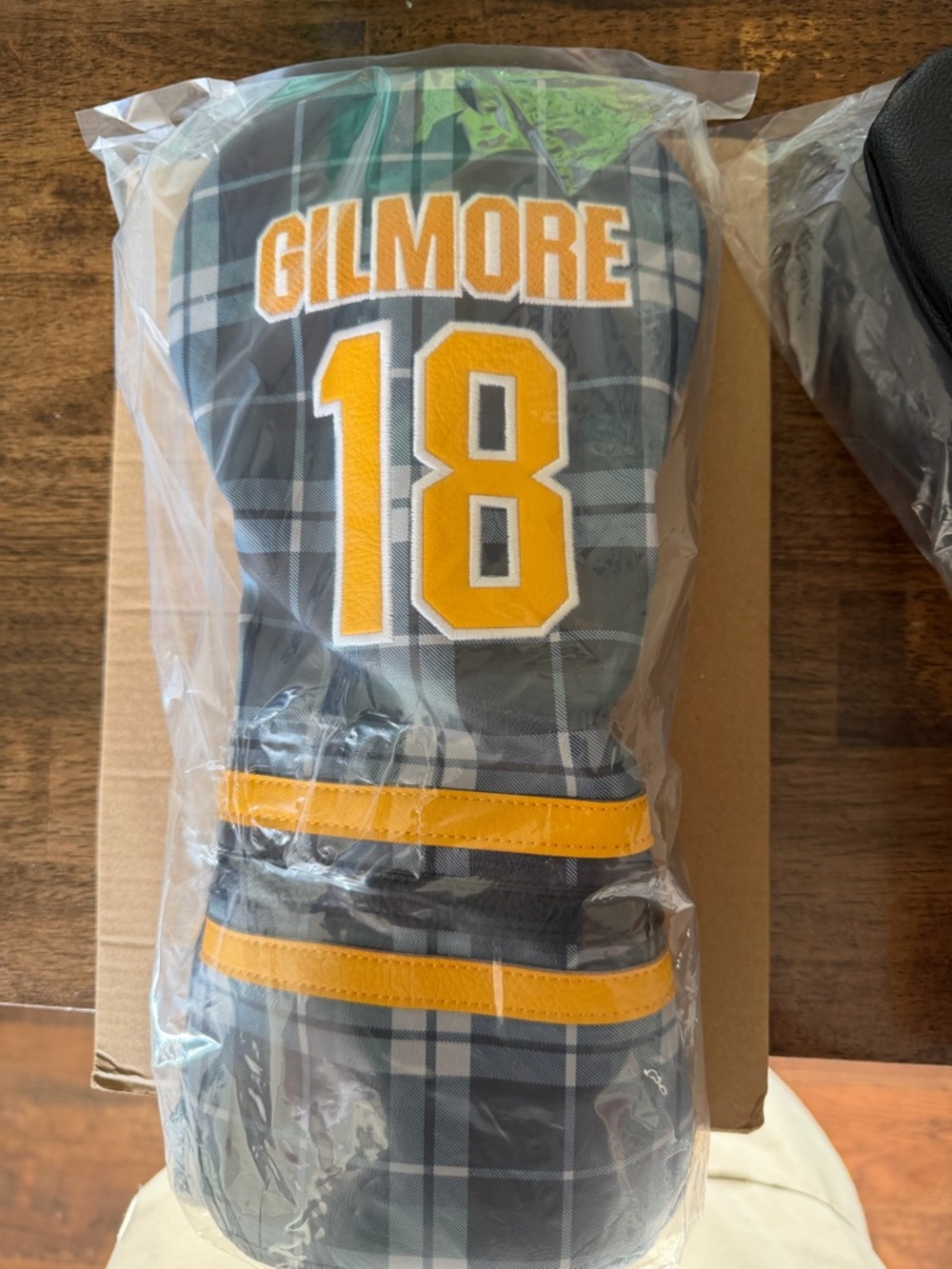 Gilmore 18 Plaid Headcover in Gray and Yellow